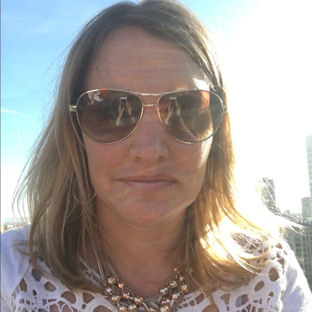 Meet your Posher, Molly